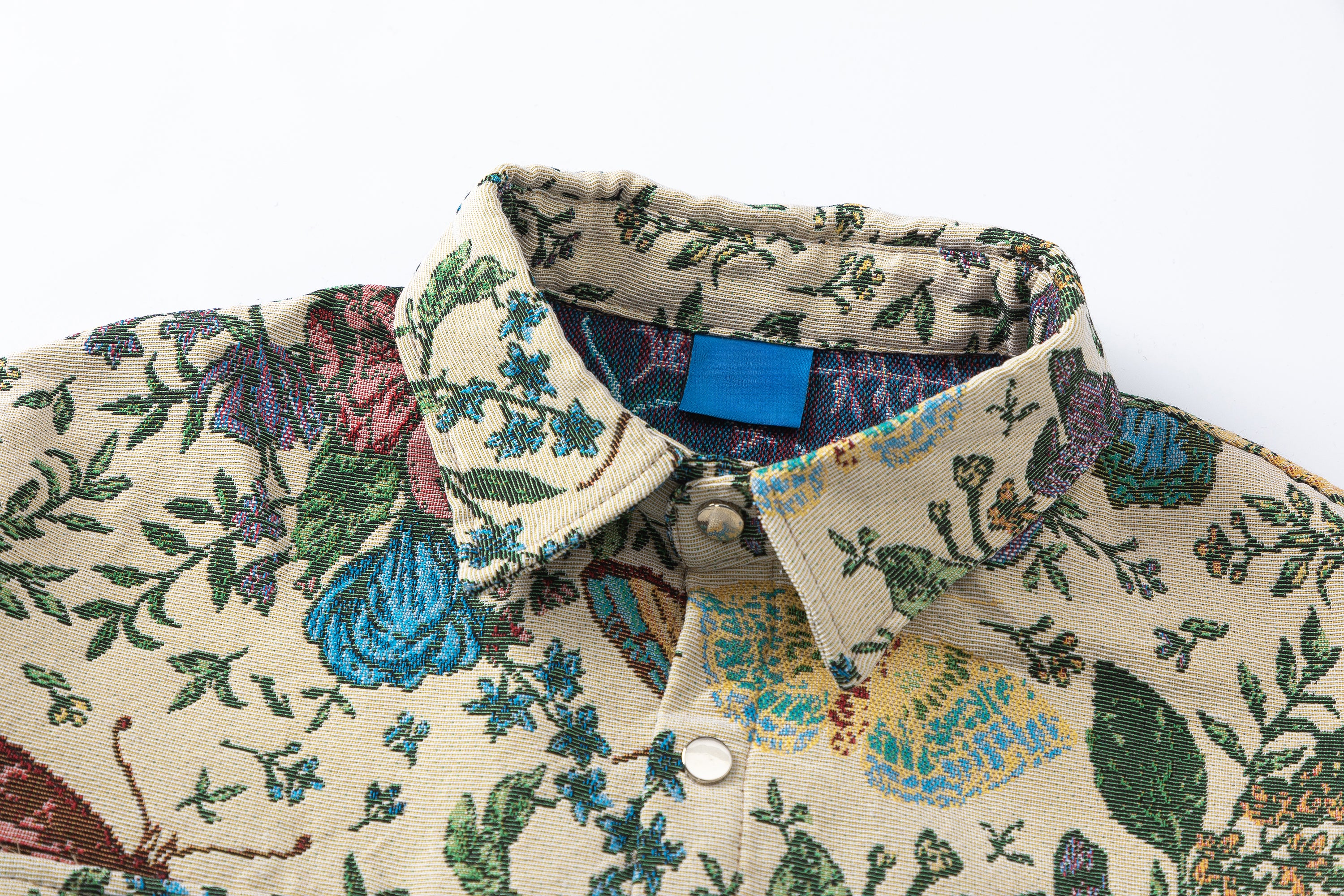Faire Echo Retro butterfly printed shirt